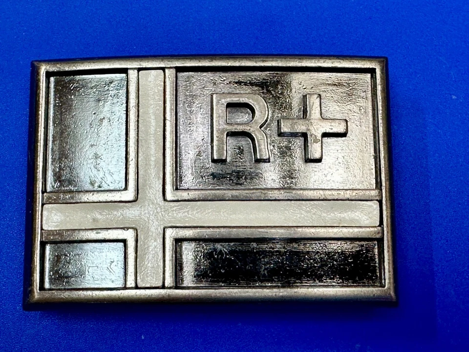 R+? Hebilla de cinturón rectangular tono plata logotipo desconocido de Rocawear Foto 3 de 4