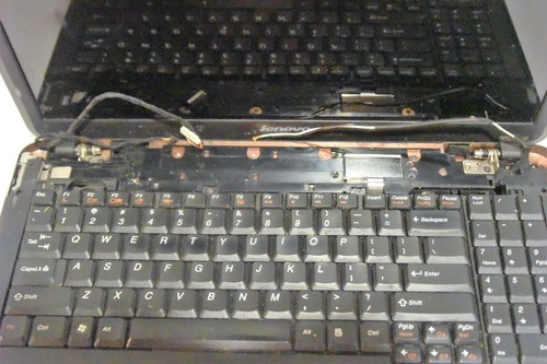 Lenovo Ideapad G550 15.6'' Notebook (Intel Pentium Dual-Core 2 GHz) Parts/Repair - Picture 5 of 8