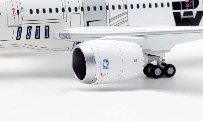 Amazon.co.jp: 全日空商事 1/200 ANA B787-9(ANA's 50th 787