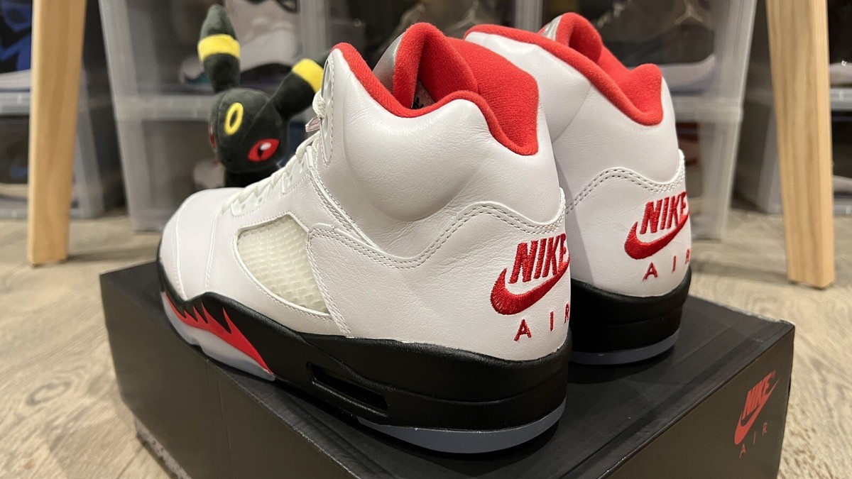 Jordan 5 Retro Fire Red Silver Tongue OG 2020 Nike Air - Size 9.5