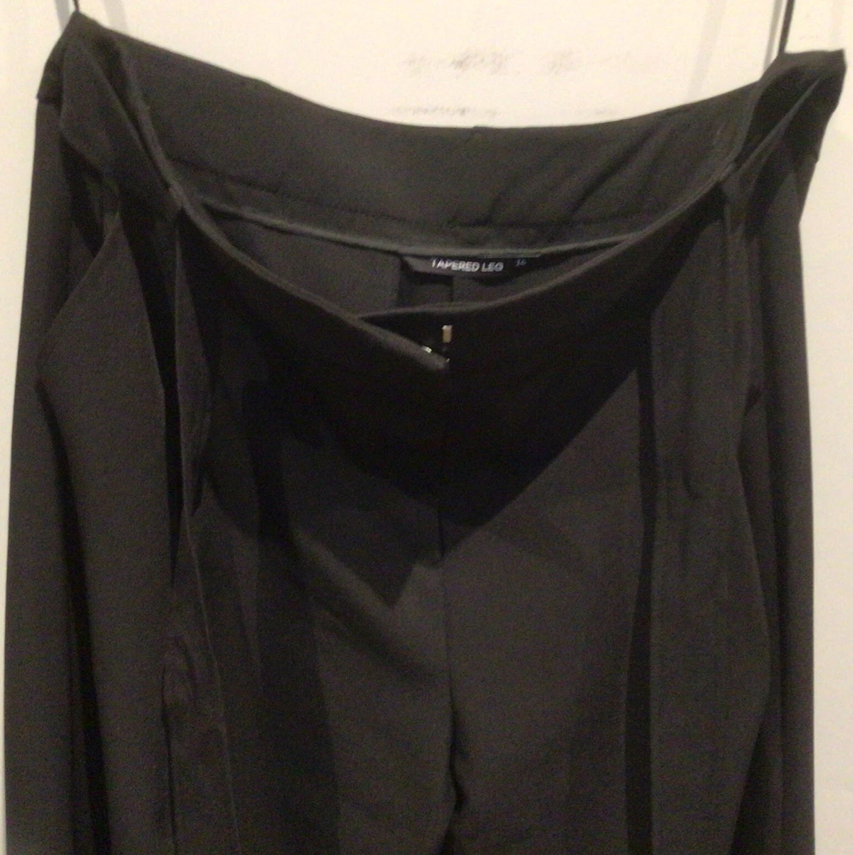 Bon Marche Black Dressy Tapered Leg Trousers With Half Belt Size 14 BNWOT M4