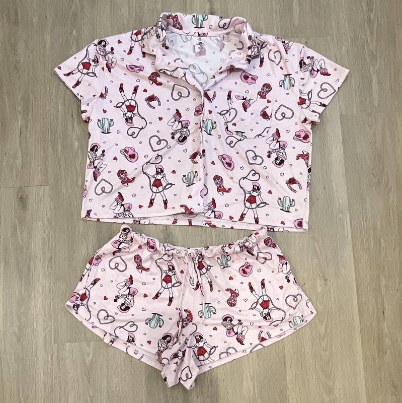 Celebrate! Valentines Day Girls Pink Satin Pajama Set M 8-10