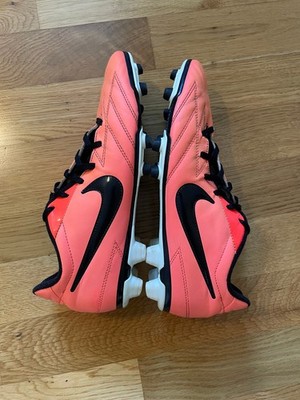 Nike Total 90 Exacto IV FG Größe 44 Bright Mango/Black/Total Crimson/White 2011