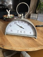 Mantle Clock