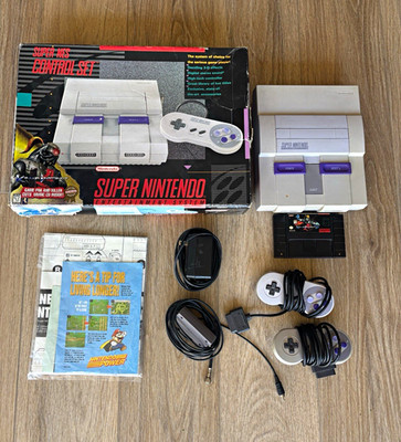 Nintendo SNES Super Nintendo Console w/ killer instinct Box 2 Controllers Cables