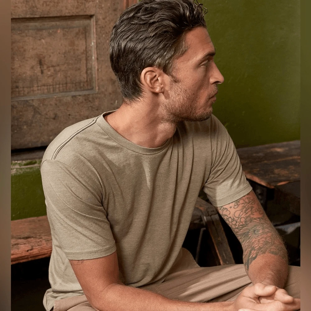Mens scallop cheap tee
