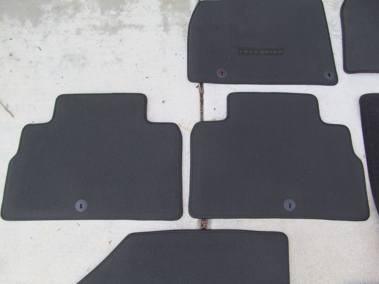 Genuine FACTORY OEM Kia Telluride 20202021 Floor mats Cargo liner/mat