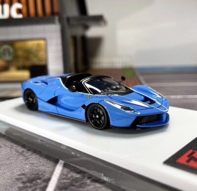 DMH 1:64 Blue Laferrari Aperta Convertible Sports Model