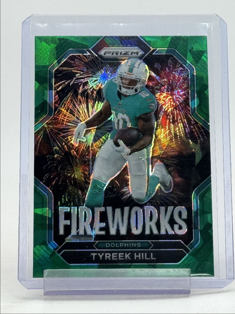 TYREEK HILL 2022 PANINI PRIZM FIREWORKS GREEN ICE DOLPHINS Q3813