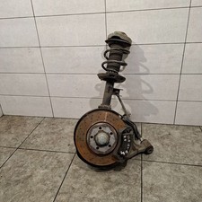 Mercedes-Benz CLA C117 X117 W117 2013 Vorne rechts Achsschenkel vorne Benzin