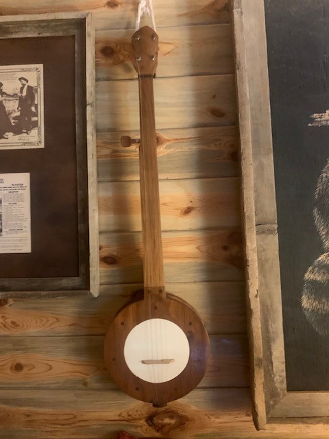 Mountain Banjo by Leonard Glenn