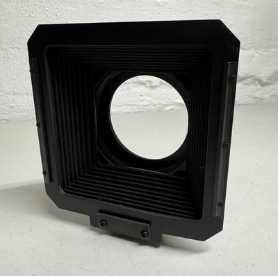 Hasselblad 050-070 Pro bellows lens hood. EXC++ condition