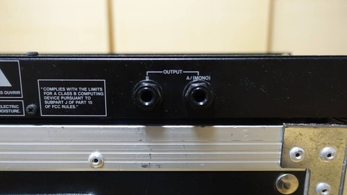 BOSS RE-1000 Roland Digital Multi Echo Rack mount Tested AC100V - Picture 8 of 10