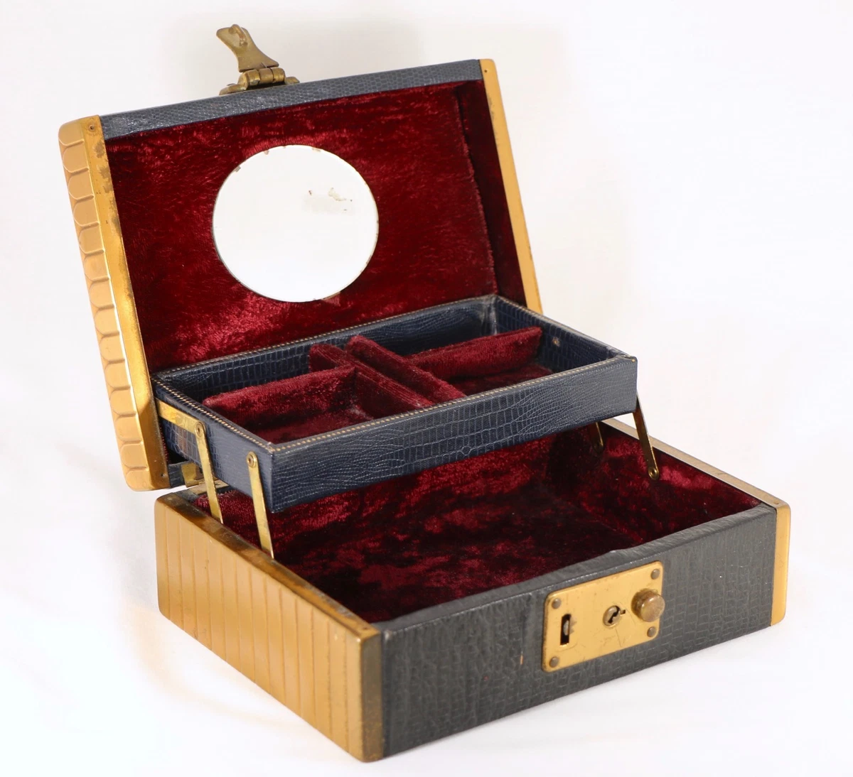 Metal jewelry box outlet