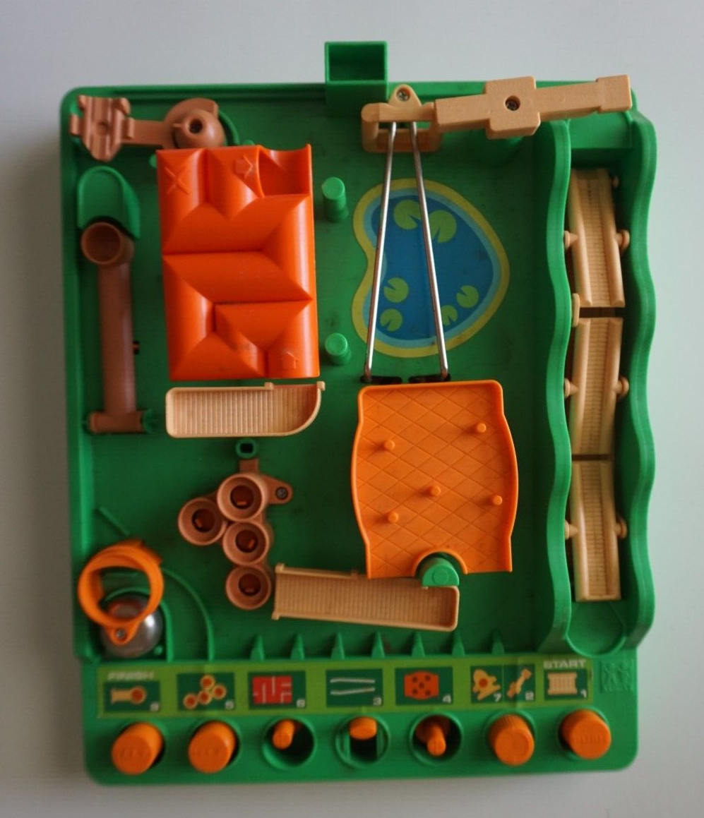 1979 Vintage Tomy Run Yourself Ragged Game With Box No Steel Ball See