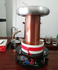 High power solid state PLLSSTC Tesla coil high voltage cluster arc length 25CM