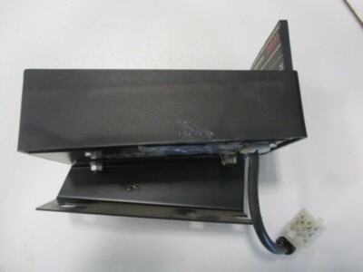 まページ NISSAN 300ZX Z31 84-89 Genuine Front Door Corner Rubber RH