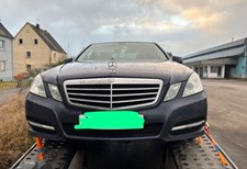 Mercedes Benz E-Klasse W212 Stoßstange Vorne PDC  Blau 359 Sra