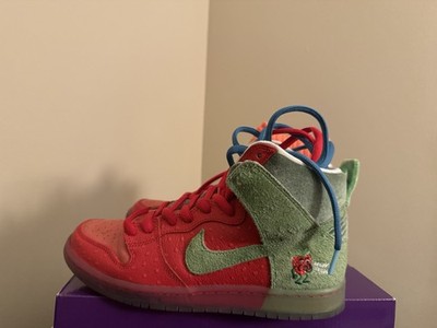 Nike SB Dunk High Strawberry Cough CW7093-600 Sneakers Size 8.5 (No box)
