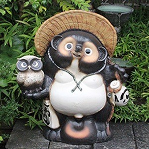 Shigaraki Ware Tanuki Statue No.30 Holding Owl (Ceramic)