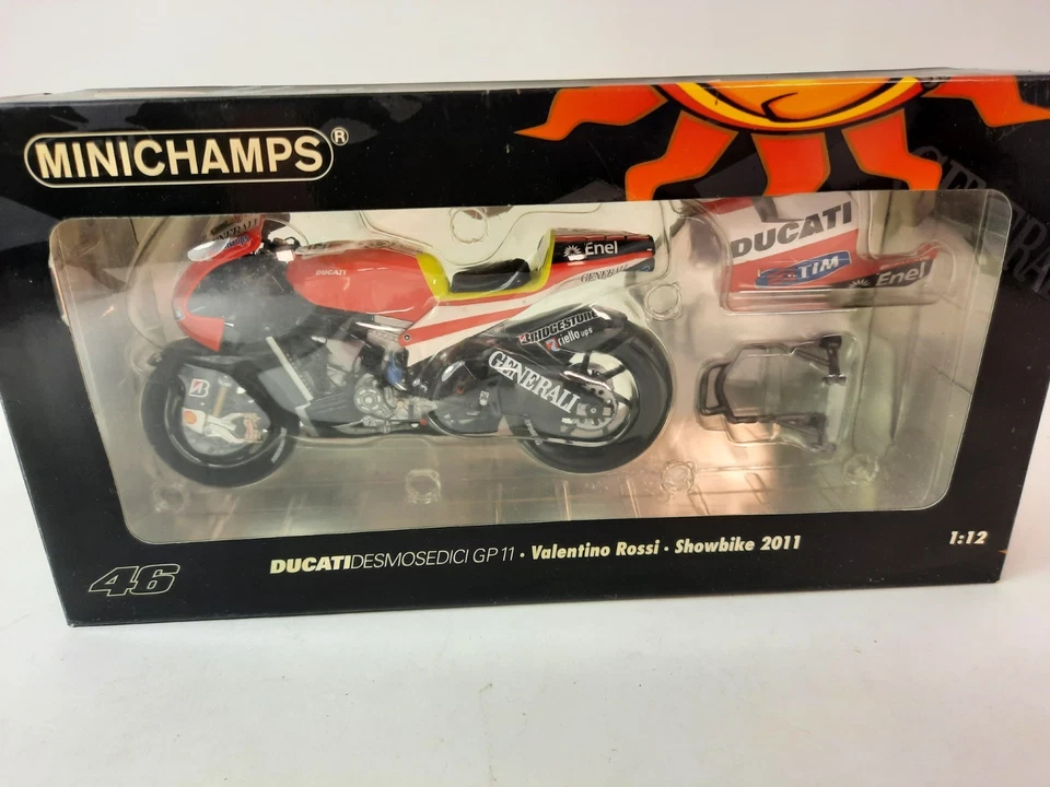Minichamps Ducati Desmosedici GP11 Valentino Rossi showbike 2011 1/12 122100146 - Immagine 2 di 4