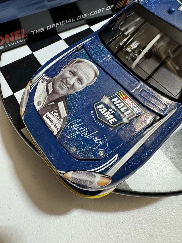 Cale Yarborough #12 Nascar Salón de la Fama Inducción 2012 1/24 Nascar Diecast Foto 3 de 4