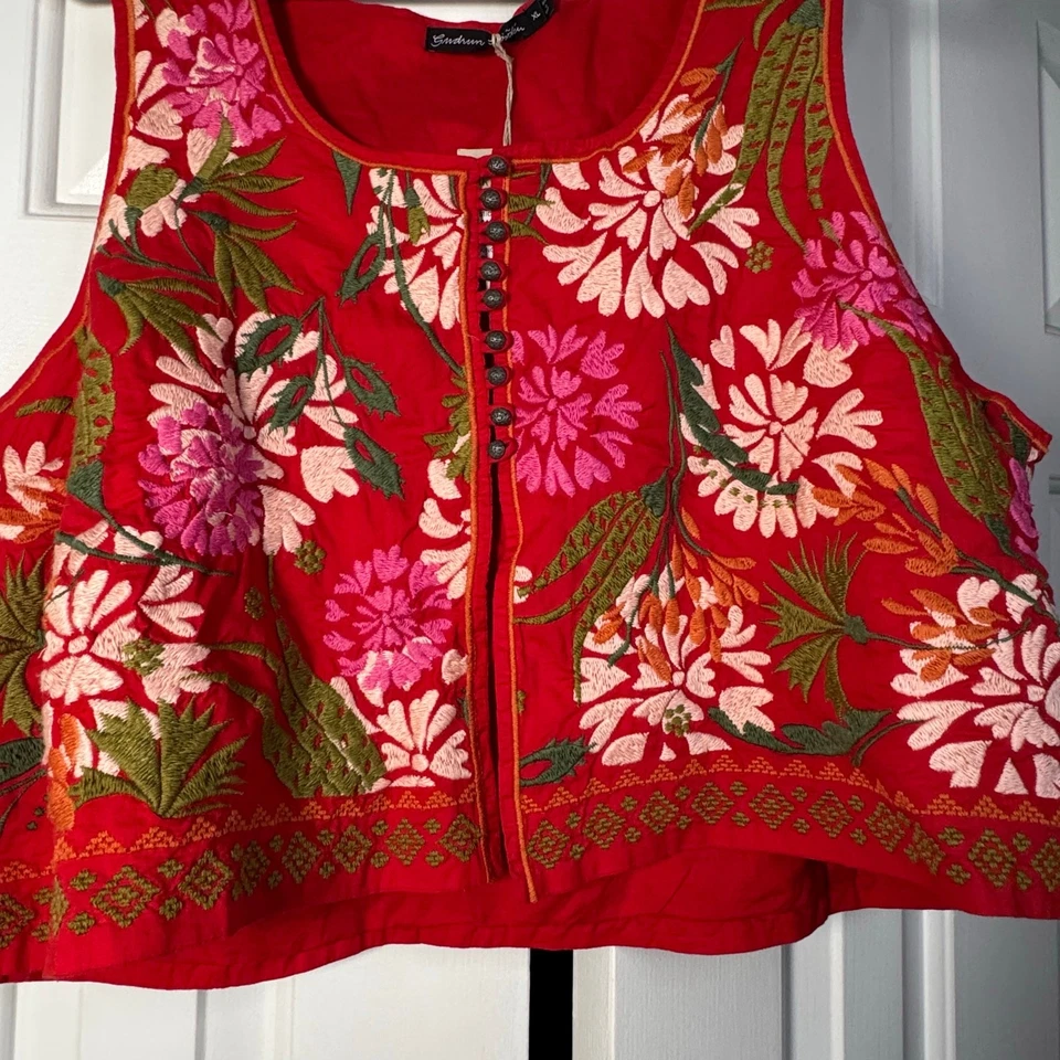 Colete Gudrun Sjoden vermelho bordado floral algodão novo com etiquetas - Imagem 3 de 4