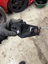 GENUINE NEW LEXUS IS200 IS300 00-05 BONNET HOOD SUPPORT ROD CLIP 53455-53010