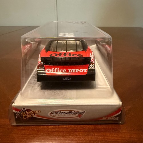 Carl Edwards #99 Office Depot Ford NASCAR 1:24 Diecast Winner’s Circle 2006 - Picture 10 of 12