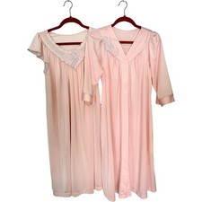Shadowline Peignoir Set Pink 100 Nylon Floral Appliqu Nightgown Robe Small