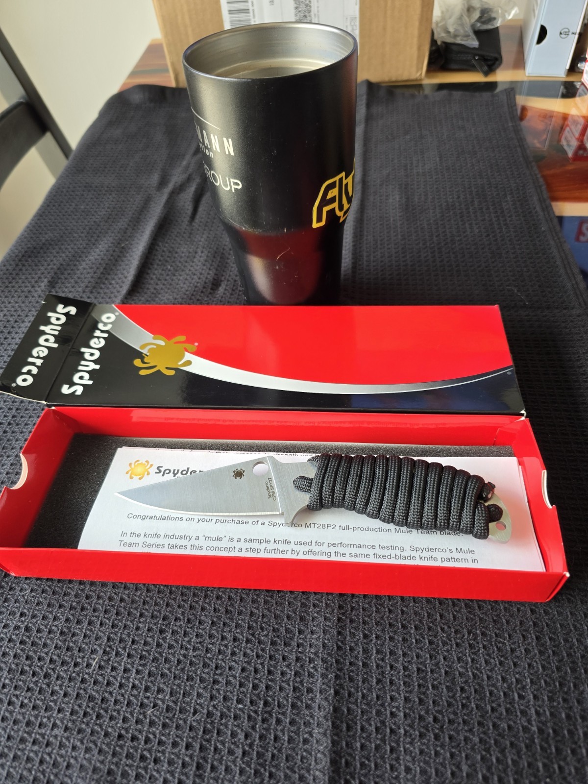 Spyderco Mule Team 2 Straight Spine SPY27 Plain Edge With Paracord Wrap MT28P2