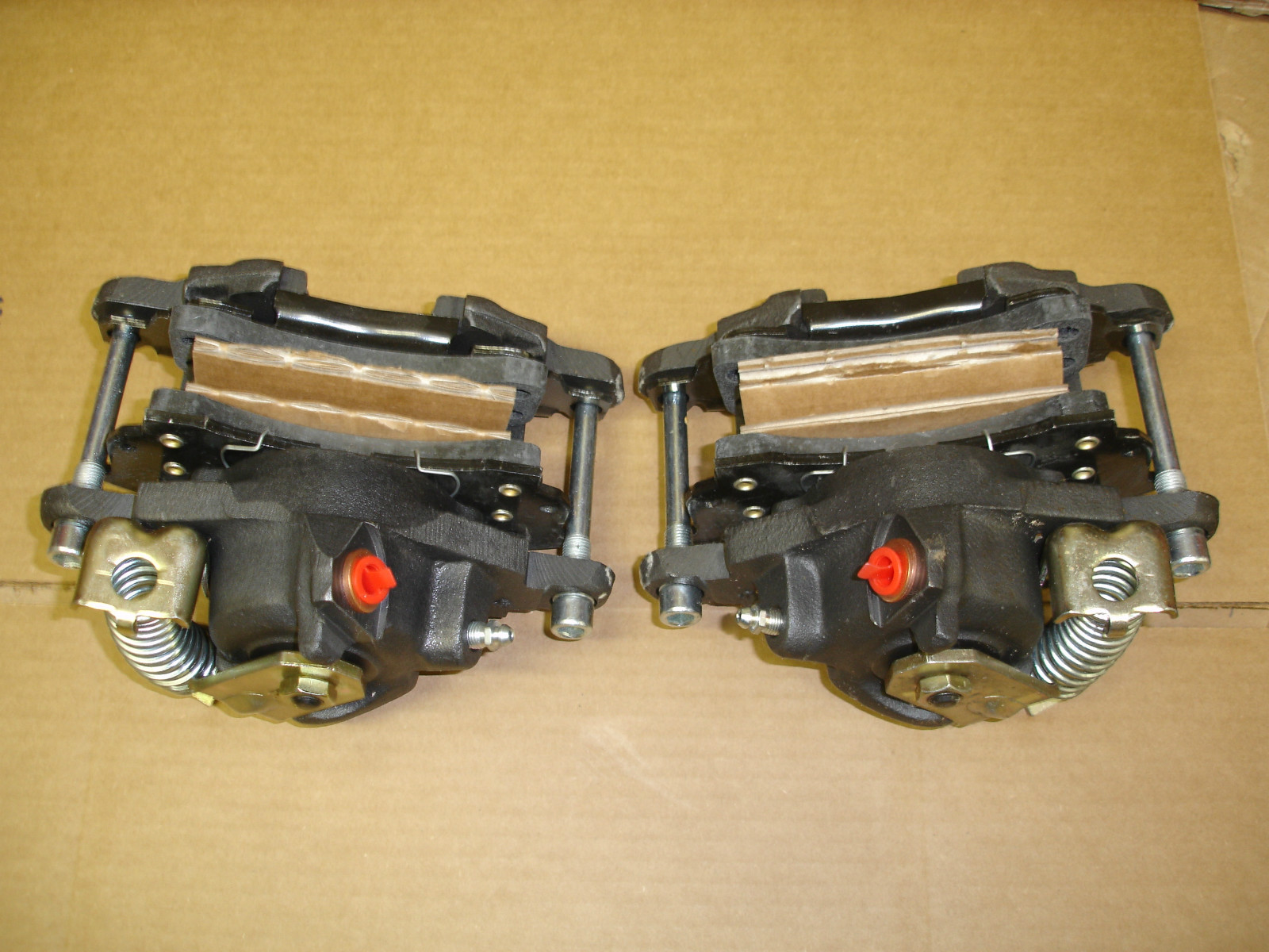 Rear disc brake conversion calipers 7 inch pin spread large gm rear