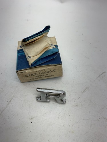 NOS 1967 67 Mustang Galaxie Coupe GT Letter R HOOD EMBLEM - Picture 2 of 2