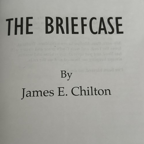 The Briefcase by James Chilton (2021 Trade Paperback) Business Finance Brand New - Picture 4 of 4