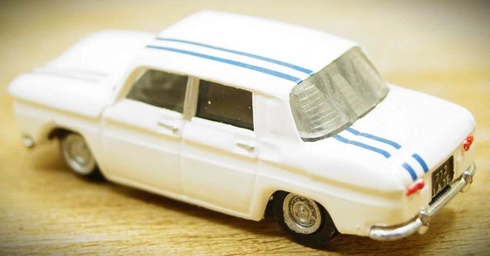 Ho 1:87 NOREV 512792 Renault R8 Gordini 1965 IN Bianco Rally di Strisce Neu Ovp - Immagine 4 di 4