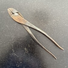 WT-111-M The Thomas  Betts Co Crimpers for T B STA-KON LUG A-B-C Pliers 9-1/2"
