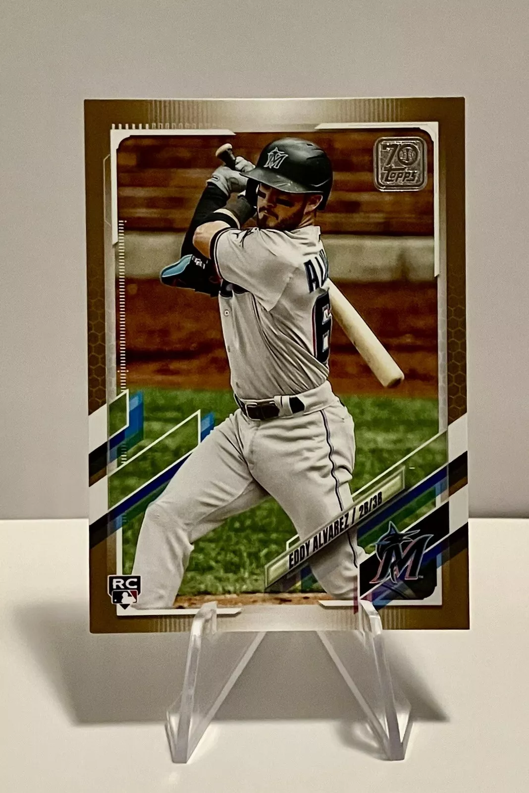 Eddy Alvarez trading card