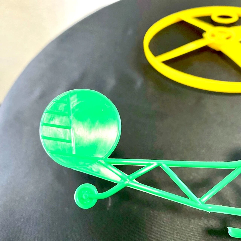 Plastic Helicopter Toy Kit colorful  1970s Retro Hand Launch Spinner Japan rare - Image 4 of 4