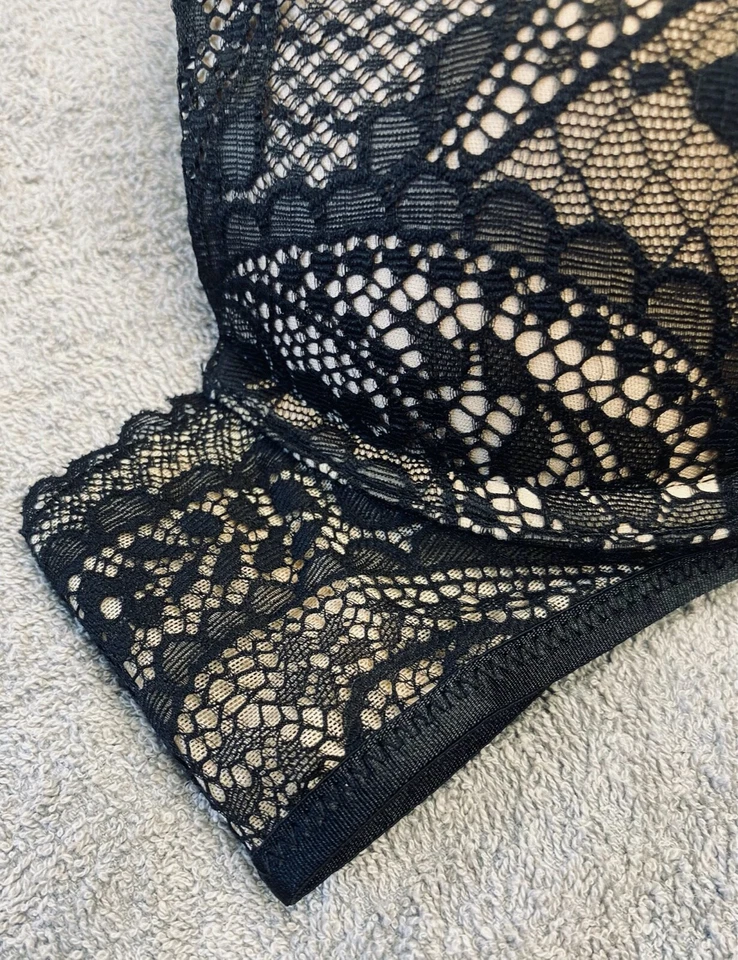 Aerie Real Power Plunge Push Up Paisley Lace Bra -- 34A TRUE BLACK - Image 3 of 4