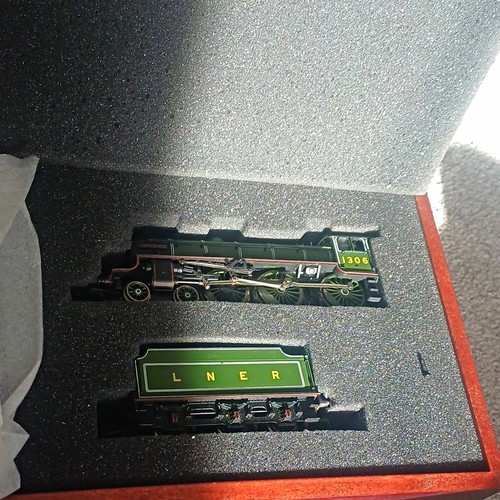Bachmann OO LNER Verde 4-6-2 B1 1306 Mayflower con daños  | Condition: Used