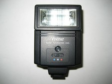 Vivitar Auto Thyristor 225 With Flash Untested For Parts Or Repair