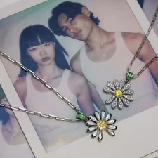 Kpop Idol G-DRAGON Daisy Flower Necklace GD Korean Fashion Accessories