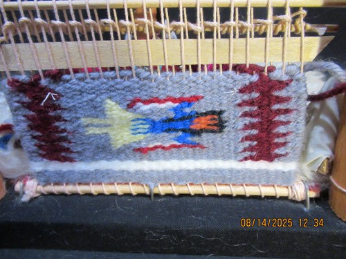 Traditional Navajo Rug Weaver Figurine 9.5" Tall - Picture 13 of 17