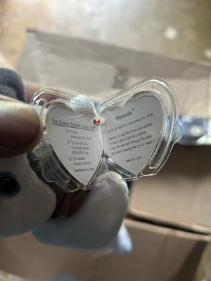Ty Beanie Baby Nanook DOB November 21, 1996 MWMT Free Shipping