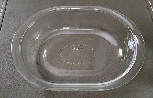 PYREX Clear Oval Refrigerator Casserole Dish 602-B - Picture 2 of 4