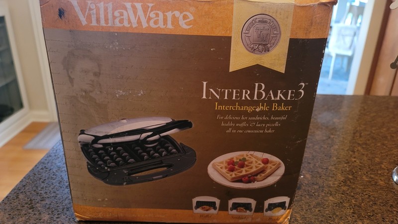 VillaWare InterBake3 Multi Baker 4-Square Waffles Pizzelles Plates