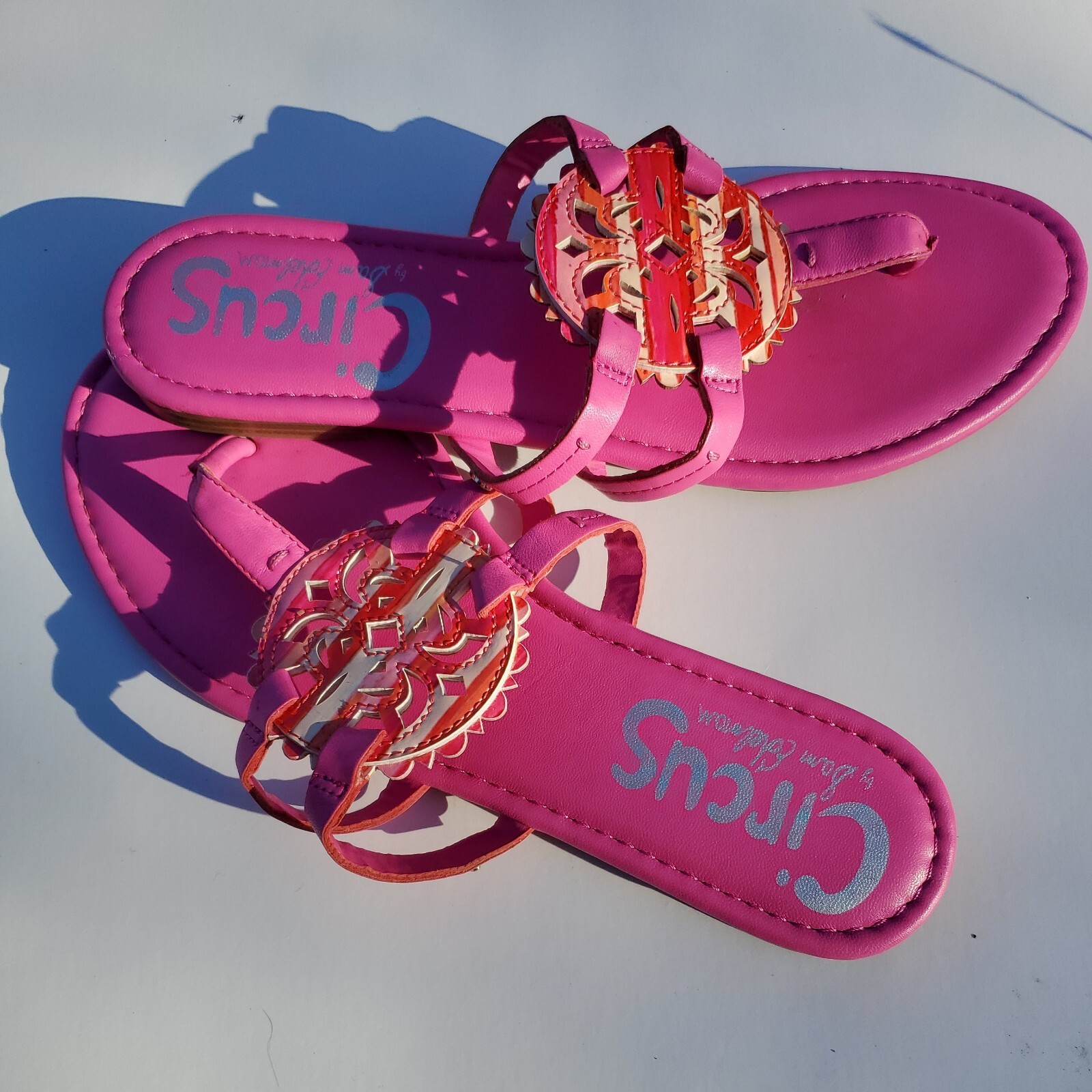 Sandals Sam Edelman Cherri Circus PINK  Womens 9M Medallion Flat-image