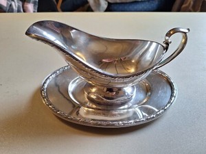 Vintage Silverplate Acanthus Sauce Server/Gravy Boat with Underplate #2156