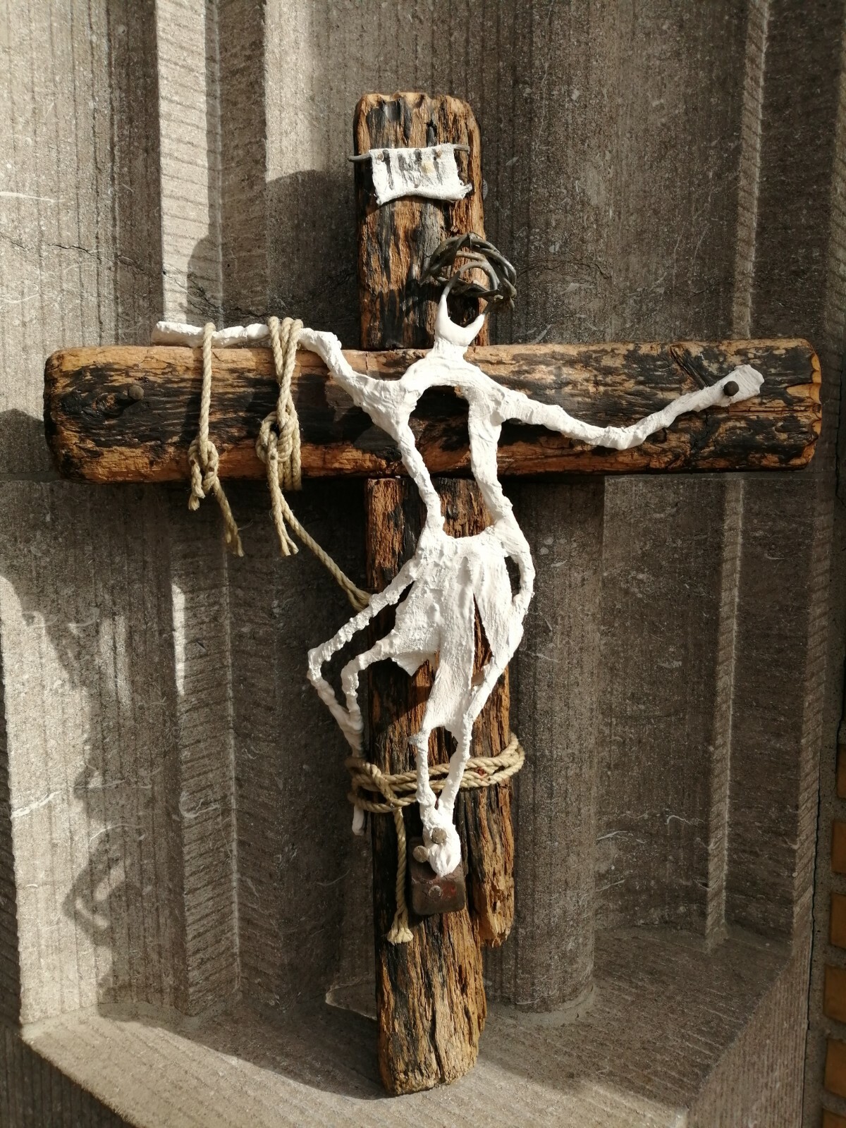 Rare Folk Art  Antique Wood Cross Vintage Plastes Jesus Copus Wall Sculpture
