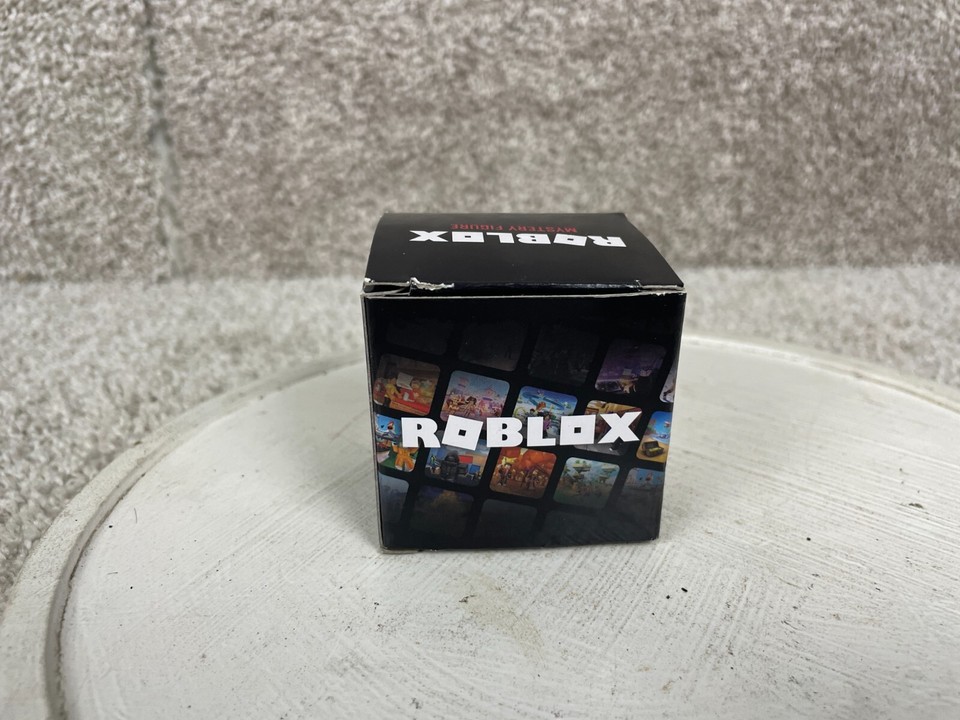 Oggetto Virtuale Roblox Series 3 Codice Per Oggetto Virtuale Roblox - Celebrity Series 3 (The Redvalk Series) - INVIATO SUBITO Roblox Celebrity Series 3